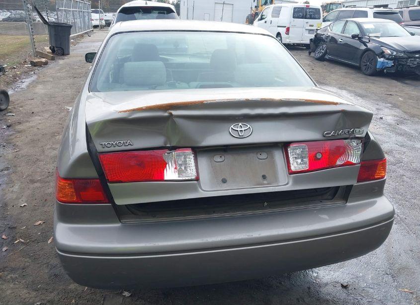 Photo 6 of 2000 Toyota Camry LE (VIN 4T1BG22K0YU658111)