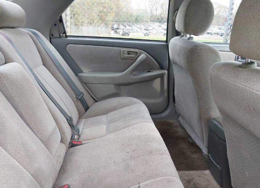 Photo 8 of 2000 Toyota Camry LE (VIN 4T1BG22K0YU658111)