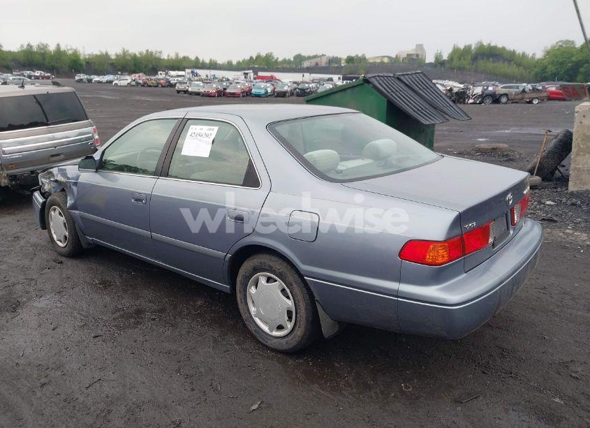 Photo 3 of 2000 Toyota Camry CE (VIN 4T1BG22K0YU671327)