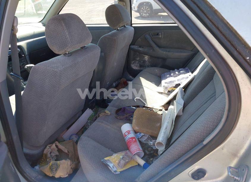 Photo 8 of 2000 Toyota Camry CE/LE/XLE (VIN 4T1BG22K0YU708974)