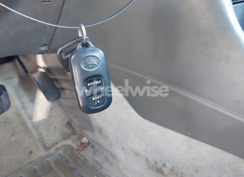 Photo 11 of 2000 Toyota Camry LE (VIN 4T1BG22K0YU713074)