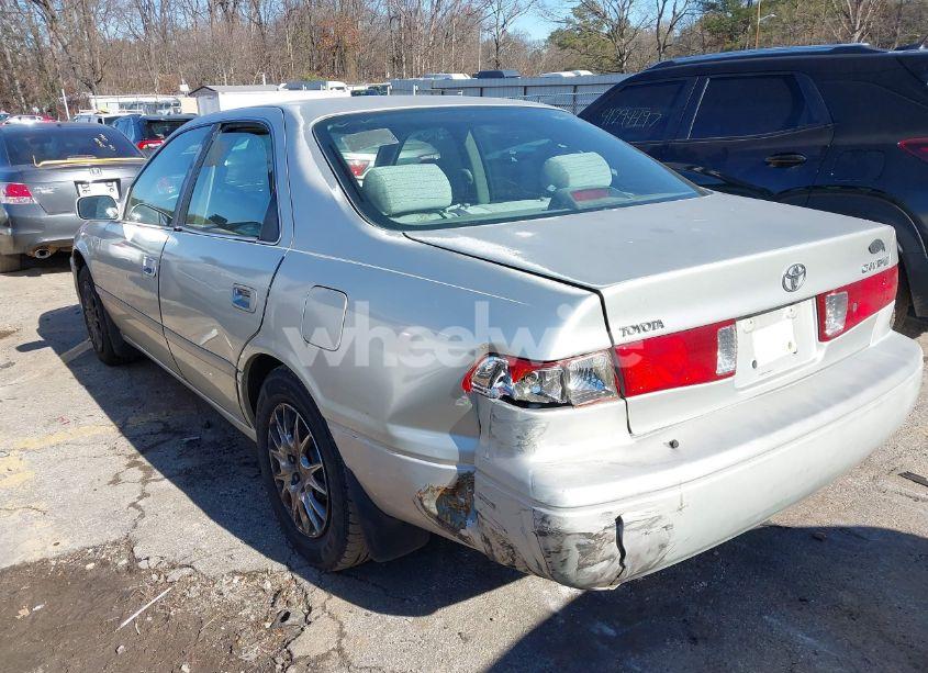 Photo 3 of 2000 Toyota Camry LE (VIN 4T1BG22K0YU713074)