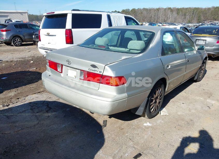 Photo 4 of 2000 Toyota Camry LE (VIN 4T1BG22K0YU713074)