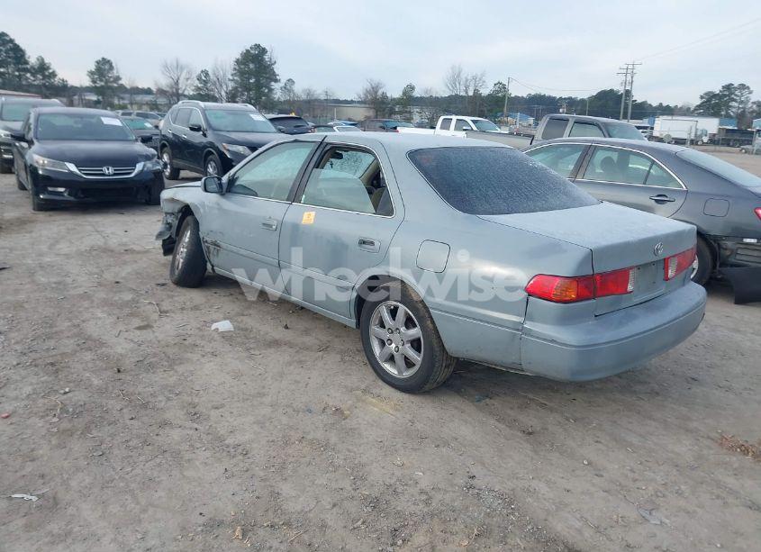 Photo 3 of 2000 Toyota Camry LE (VIN 4T1BG22K0YU731106)