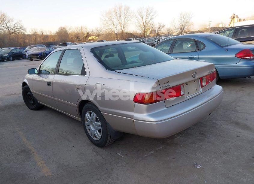 Photo 3 of 2000 Toyota Camry LE (VIN 4T1BG22K0YU740114)