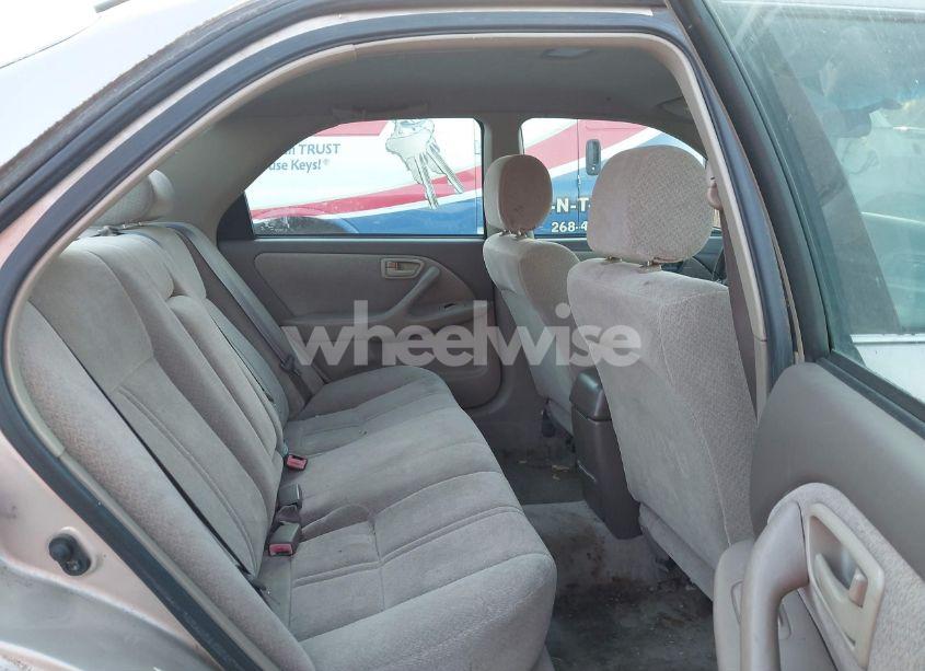 Photo 8 of 2000 Toyota Camry LE (VIN 4T1BG22K0YU740114)