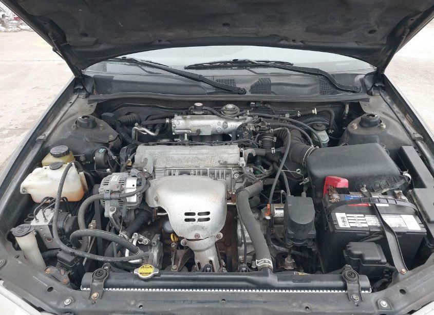 Photo 10 of 2000 Toyota Camry LE (VIN 4T1BG22K0YU753414)