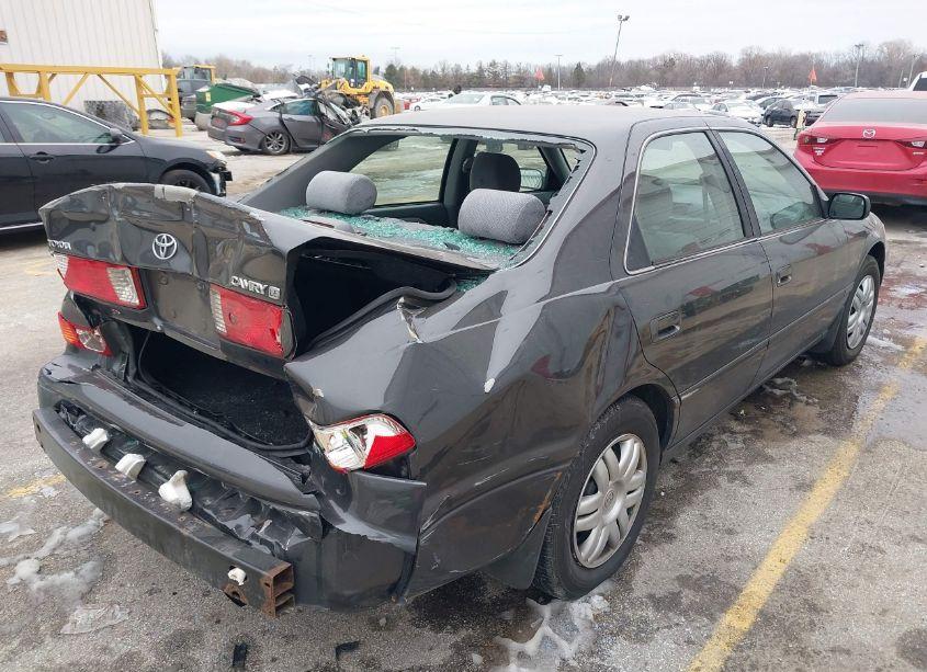 Photo 4 of 2000 Toyota Camry LE (VIN 4T1BG22K0YU753414)