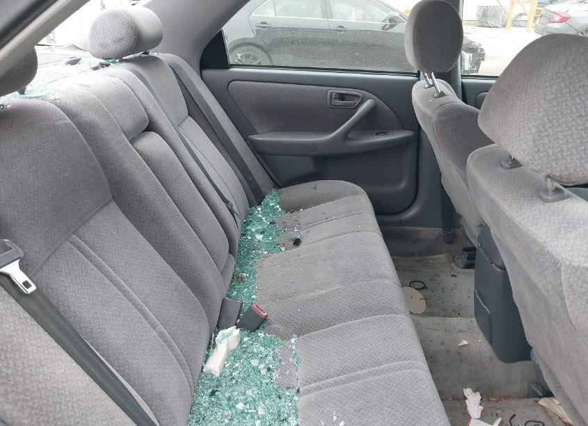 Photo 8 of 2000 Toyota Camry LE (VIN 4T1BG22K0YU753414)