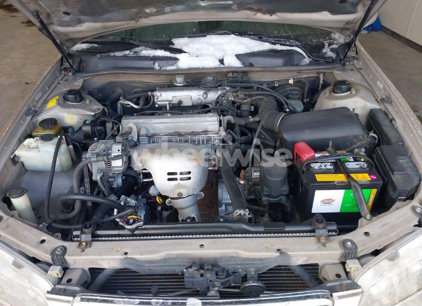 Photo 10 of 2000 Toyota Camry LE (VIN 4T1BG22K0YU931287)