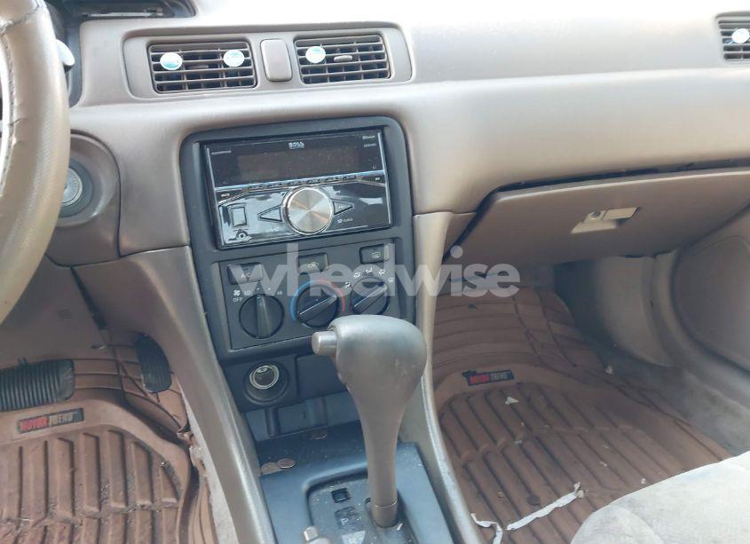 Photo 16 of 2000 Toyota Camry CE (VIN 4T1BG22K0YU997919)