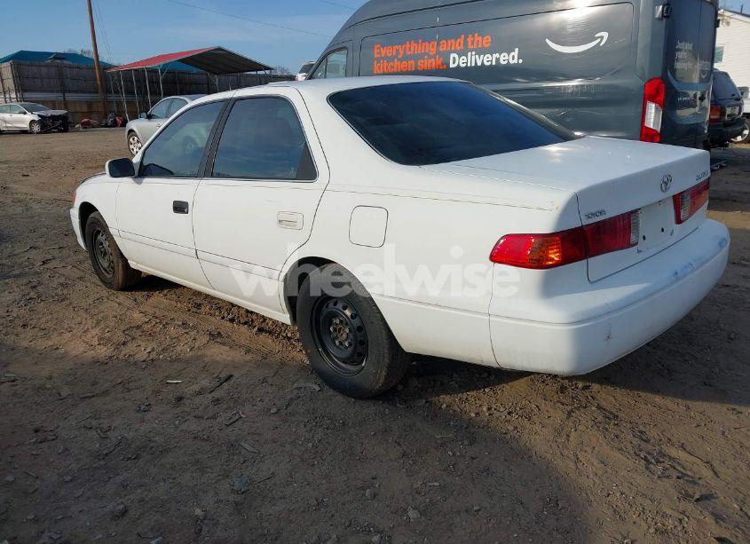 Photo 3 of 2000 Toyota Camry CE (VIN 4T1BG22K0YU997919)