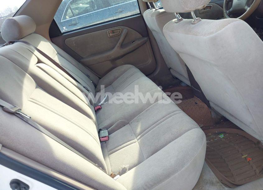 Photo 8 of 2000 Toyota Camry CE (VIN 4T1BG22K0YU997919)