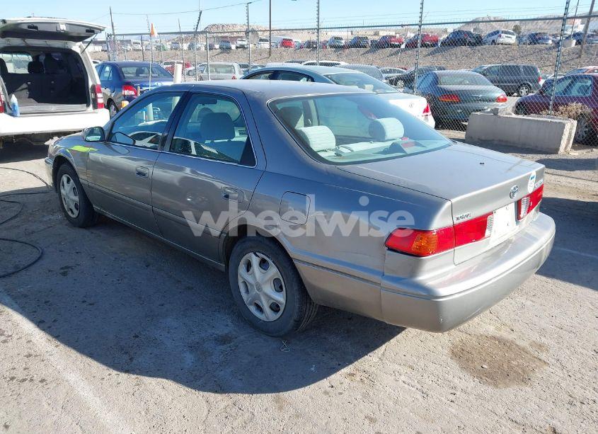 Photo 3 of 2001 Toyota Camry CE (VIN 4T1BG22K11U027499)