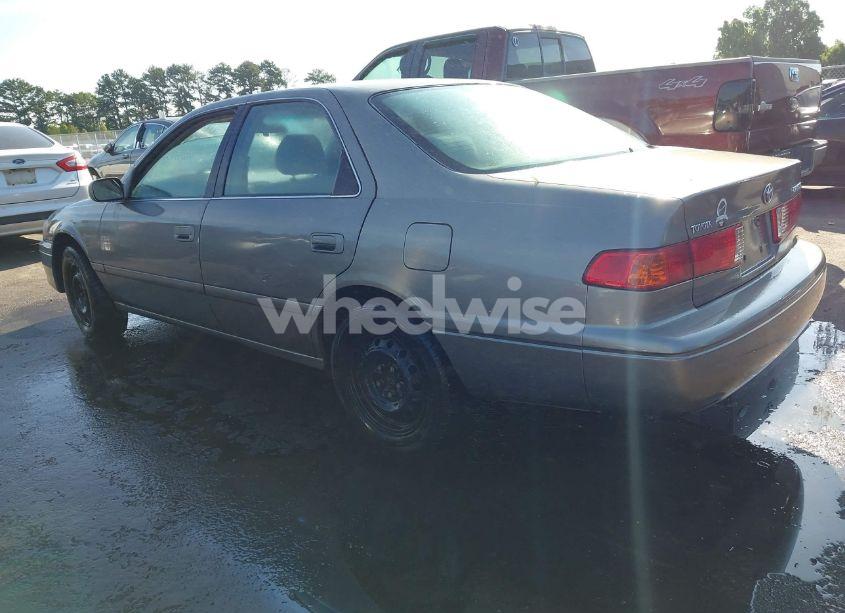 Photo 3 of 2001 Toyota Camry LE (VIN 4T1BG22K11U042875)