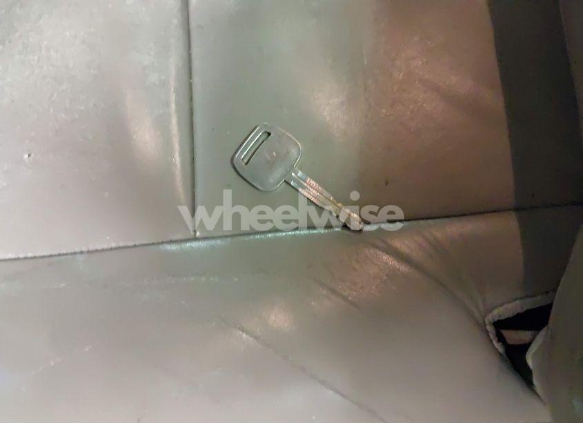 Photo 11 of 2001 Toyota Camry LE (VIN 4T1BG22K11U117493)