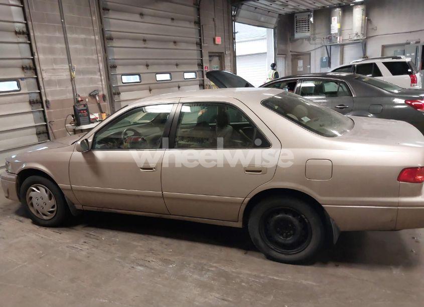 Photo 14 of 2001 Toyota Camry LE (VIN 4T1BG22K11U117493)
