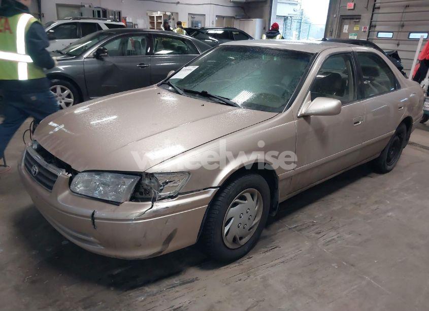 Photo 2 of 2001 Toyota Camry LE (VIN 4T1BG22K11U117493)