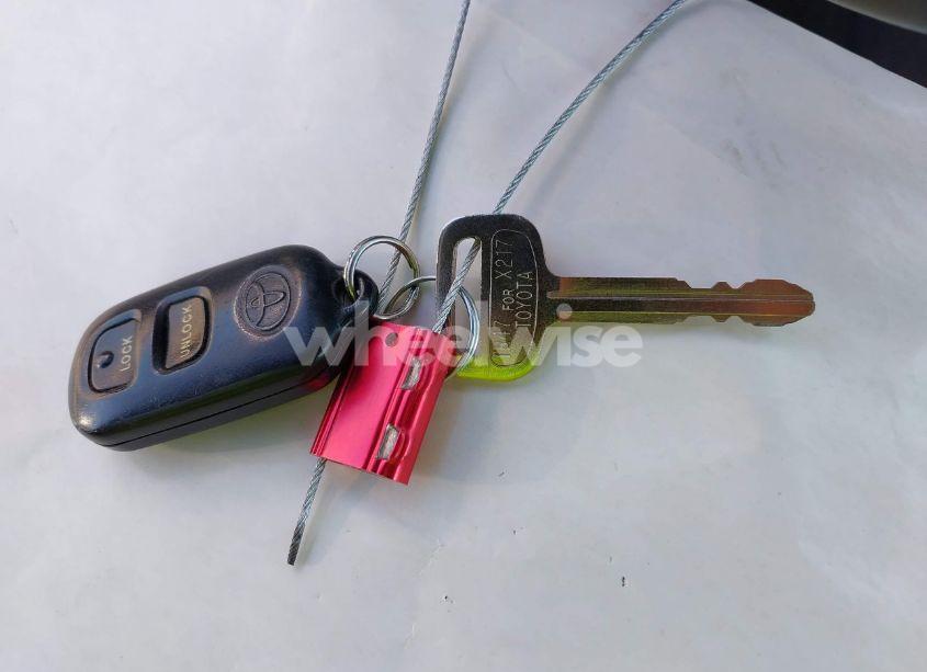 Photo 11 of 2001 Toyota Camry LE (VIN 4T1BG22K11U798576)