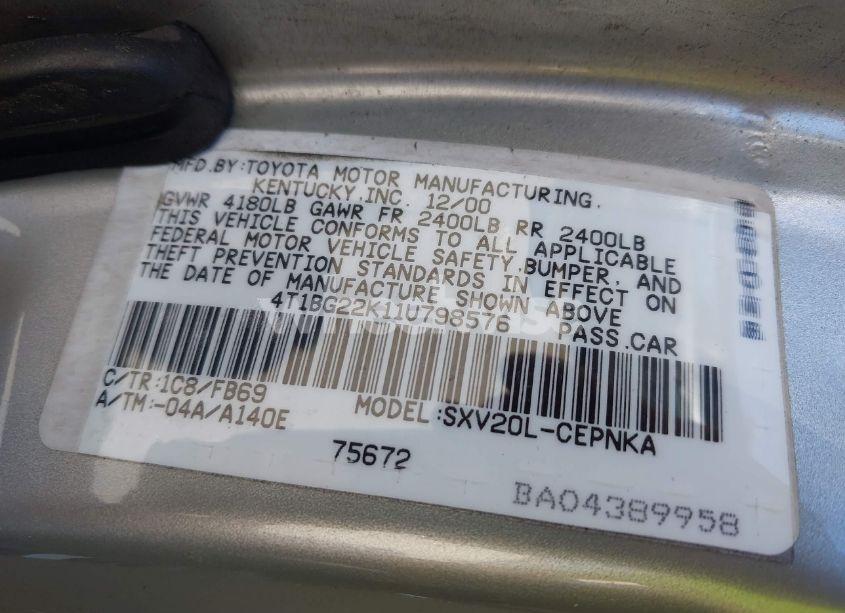 Photo 9 of 2001 Toyota Camry LE (VIN 4T1BG22K11U798576)