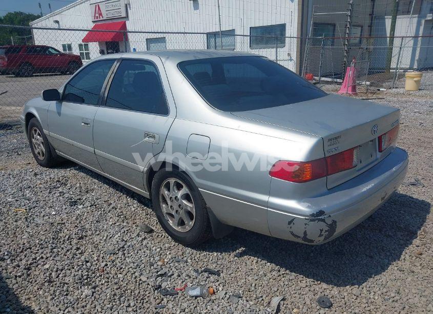 Photo 3 of 2001 Toyota Camry LE (VIN 4T1BG22K11U805882)