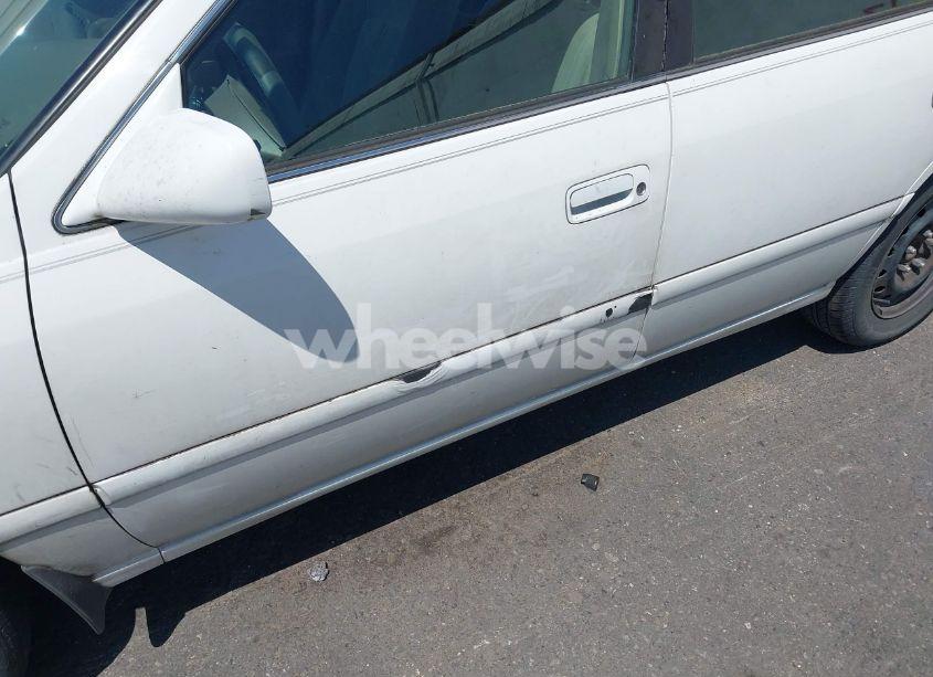 Photo 6 of 2001 Toyota Camry CE (VIN 4T1BG22K11U836730)