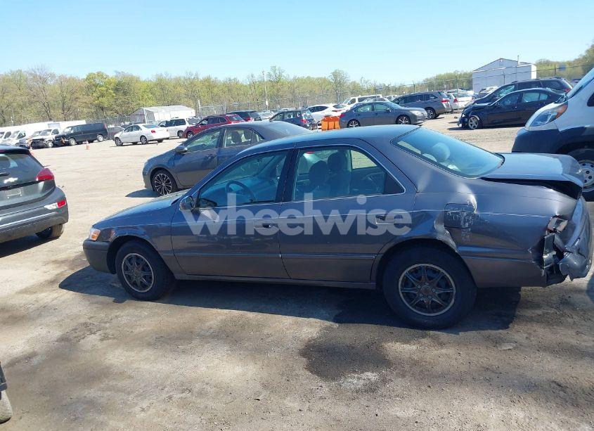 Photo 14 of 1997 Toyota Camry LE (VIN 4T1BG22K1VU101106)
