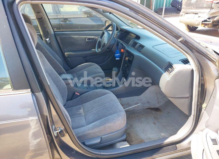 Photo 5 of 1997 Toyota Camry LE (VIN 4T1BG22K1VU101106)