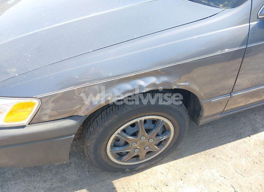 Photo 6 of 1997 Toyota Camry LE (VIN 4T1BG22K1VU101106)