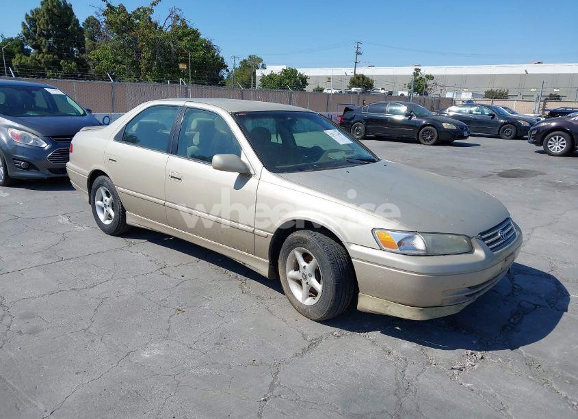 1997 Toyota Camry LE (VIN 4T1BG22K1VU130346) main photo