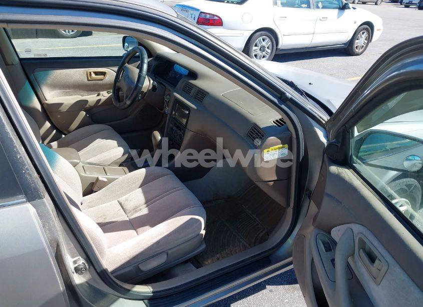 Photo 5 of 1997 Toyota Camry LE (VIN 4T1BG22K1VU139564)