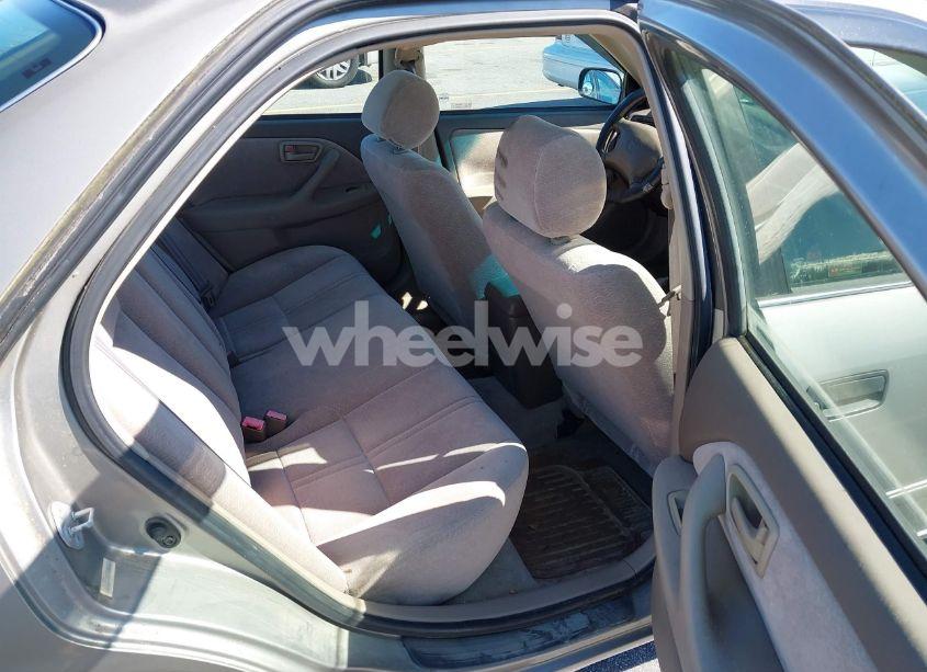 Photo 8 of 1997 Toyota Camry LE (VIN 4T1BG22K1VU139564)