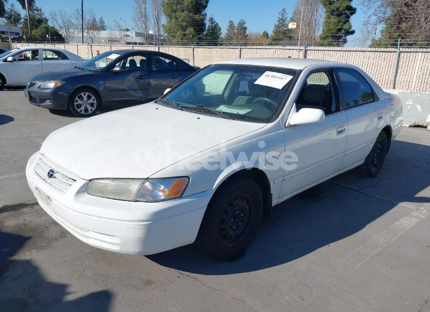 Photo 2 of 1997 Toyota Camry LE (VIN 4T1BG22K1VU775420)