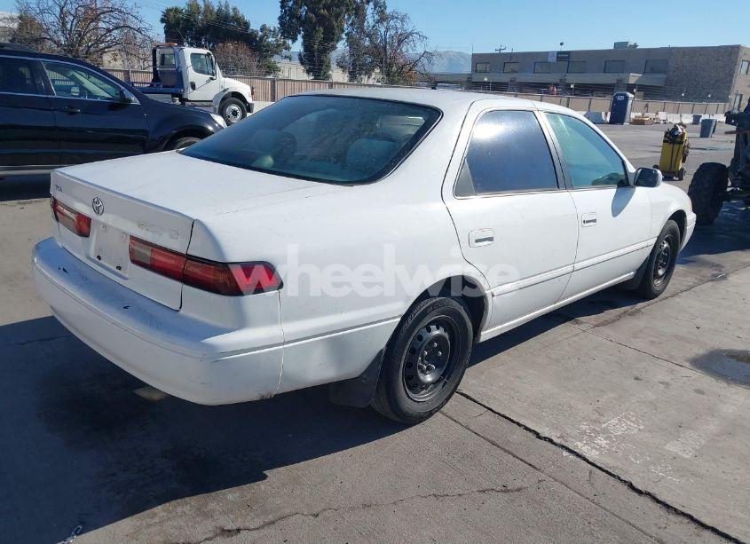 Photo 4 of 1997 Toyota Camry LE (VIN 4T1BG22K1VU775420)