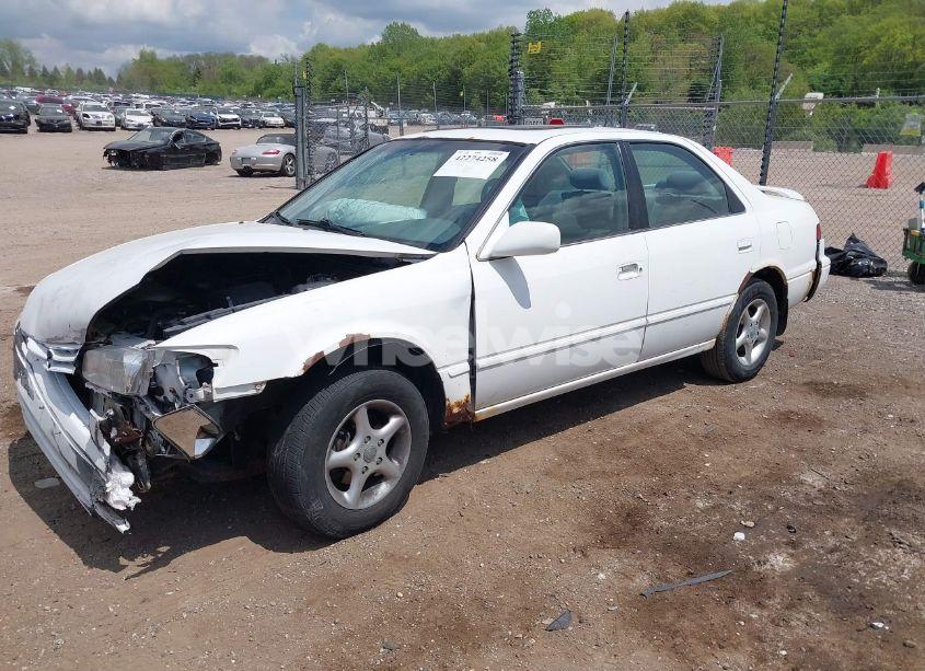 Photo 2 of 1997 Toyota Camry LE (VIN 4T1BG22K1VU782626)
