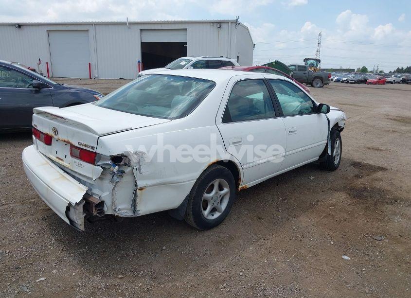 Photo 4 of 1997 Toyota Camry LE (VIN 4T1BG22K1VU782626)