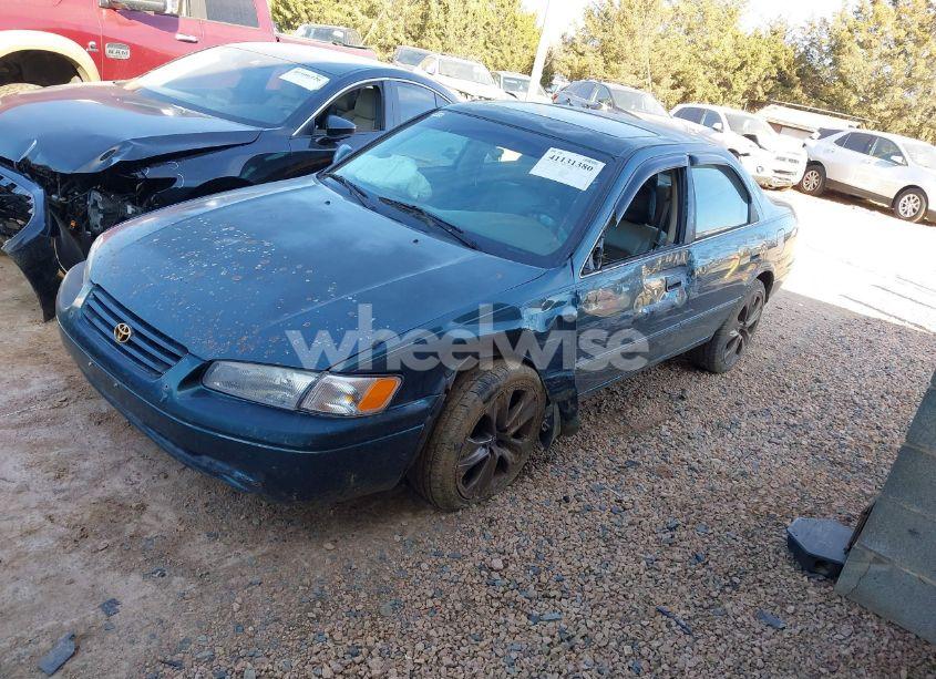 Photo 2 of 1997 Toyota Camry XLE (VIN 4T1BG22K1VU824163)