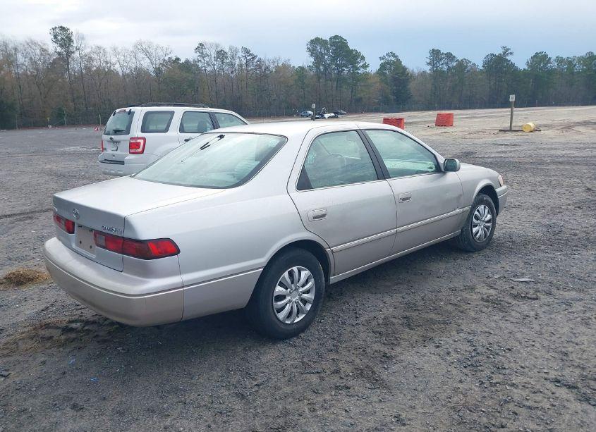 Photo 4 of 1998 Toyota Camry LE (VIN 4T1BG22K1WU348577)
