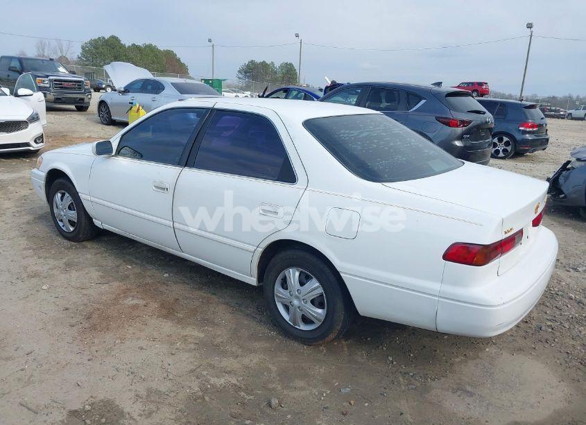 Photo 3 of 1998 Toyota Camry LE (VIN 4T1BG22K1WU826092)