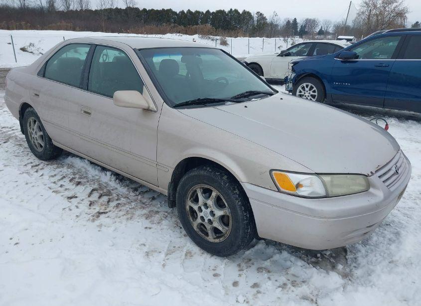 1999 Toyota Camry CE (VIN 4T1BG22K1XU416961) main photo