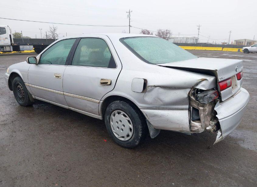 Photo 3 of 1999 Toyota Camry LE (VIN 4T1BG22K1XU480465)