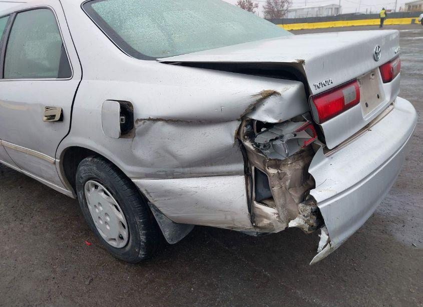 Photo 6 of 1999 Toyota Camry LE (VIN 4T1BG22K1XU480465)