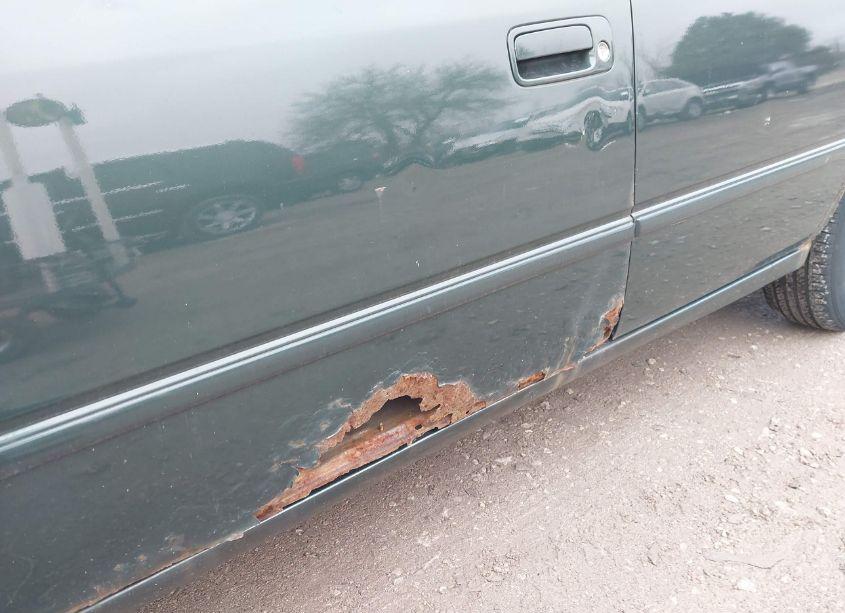 Photo 12 of 1999 Toyota Camry LE (VIN 4T1BG22K1XU525386)