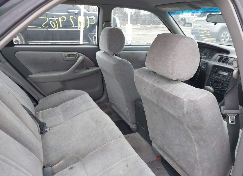 Photo 15 of 1999 Toyota Camry LE (VIN 4T1BG22K1XU525386)