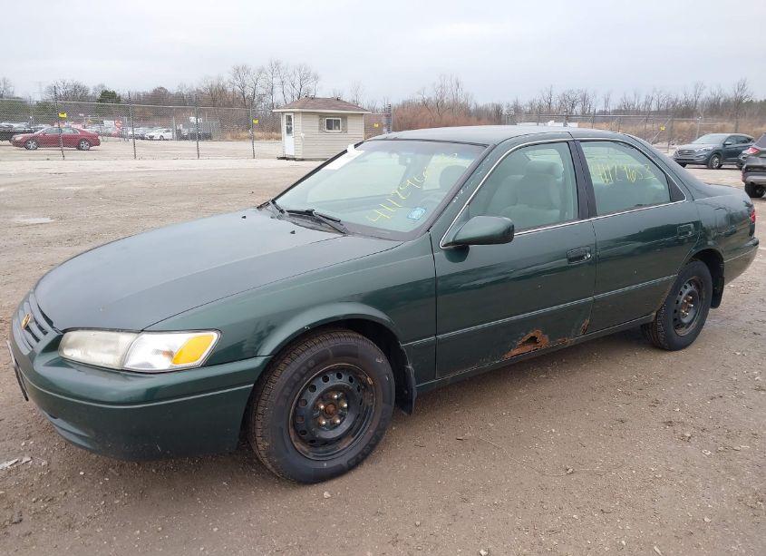 Photo 6 of 1999 Toyota Camry LE (VIN 4T1BG22K1XU525386)