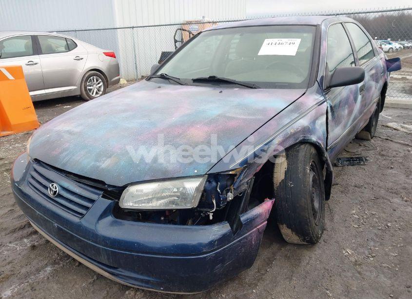 Photo 2 of 1999 Toyota Camry CE (VIN 4T1BG22K1XU531253)