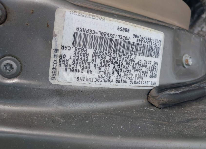 Photo 9 of 1999 Toyota Camry LE (VIN 4T1BG22K1XU595678)