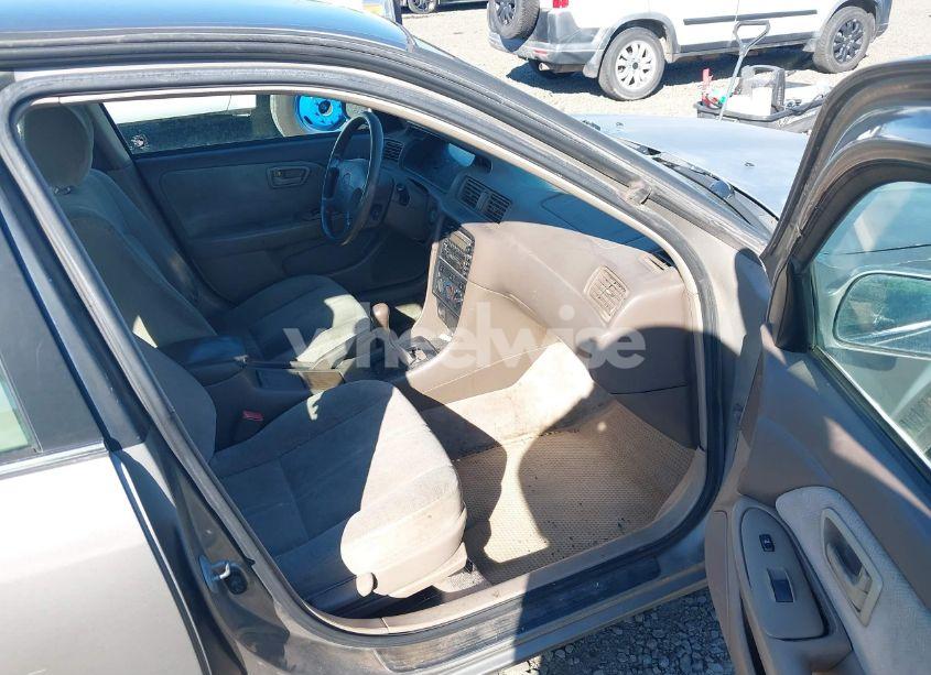 Photo 5 of 2000 Toyota Camry CE (VIN 4T1BG22K1YU002208)