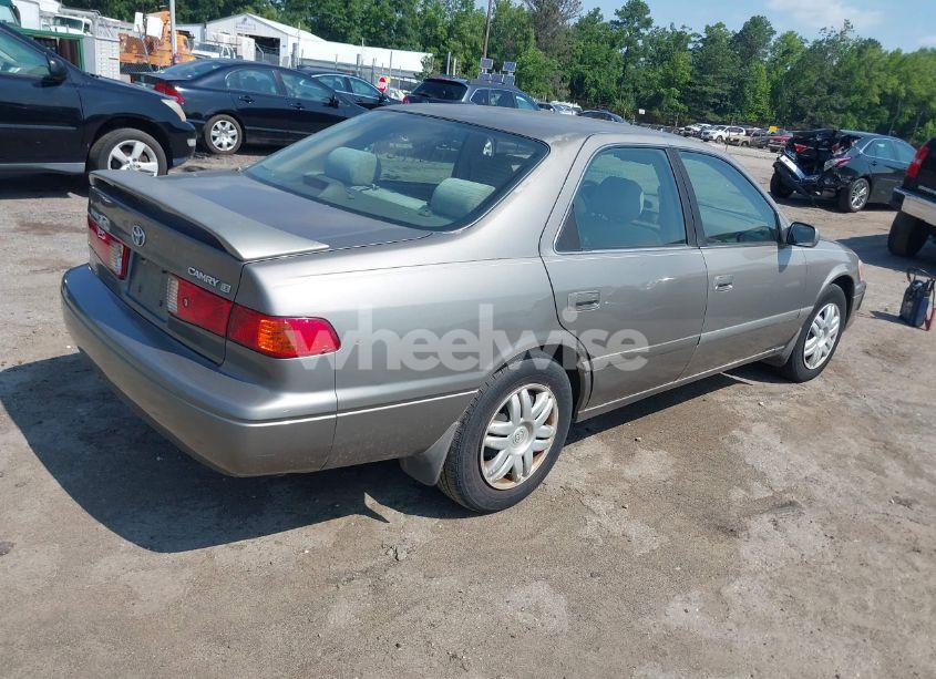 Photo 4 of 2000 Toyota Camry LE (VIN 4T1BG22K1YU003360)