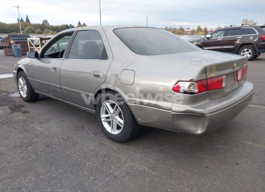 Photo 3 of 2000 Toyota Camry CE (VIN 4T1BG22K1YU700818)